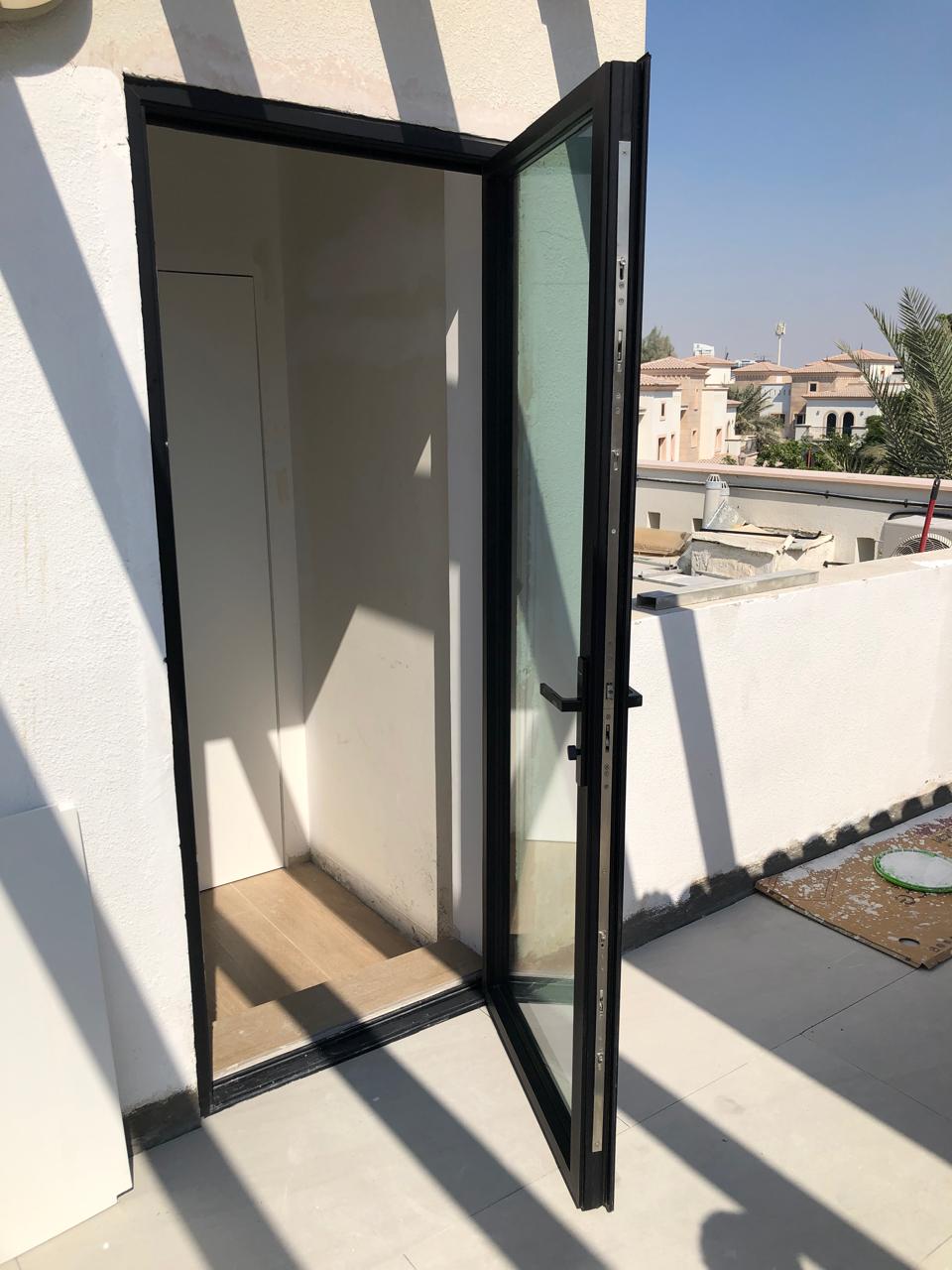 GE‑TB Thermally Broken Aluminium Entrance Door, Insulated Glazed Door with Multipoint Locking for Secure, Energy Efficient Homes and Commercial Buildings.